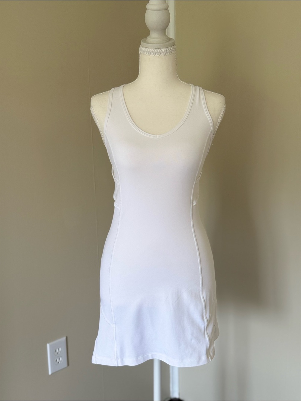 Lululemon White Athletic Tennis Dress with Flared Skirt Size Small Golf Pickleba - Picture 2 of 11